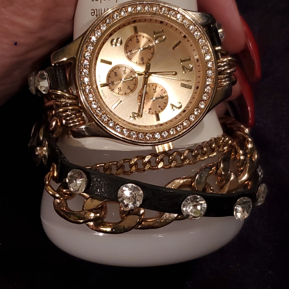 Beautiful wrapped watch bracelet